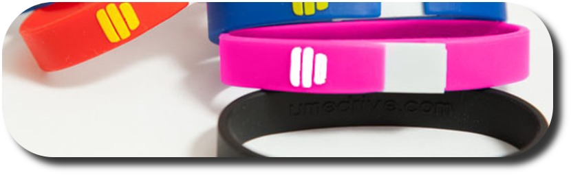 bracelets clé USB commercialisés par (ume)